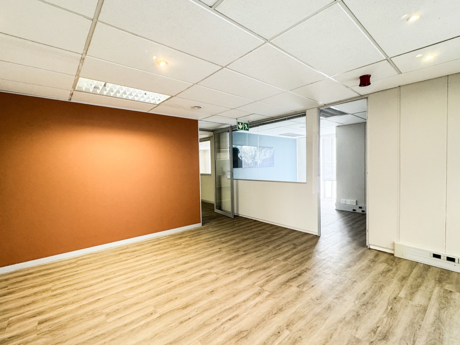 To Let Commercial Property for Rent in Mouille Point Western Cape